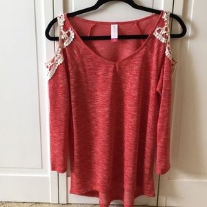 3 quarter sleeve shirt